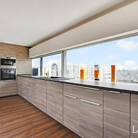 Sky Terrace Eiffel Tower Area Apartment *